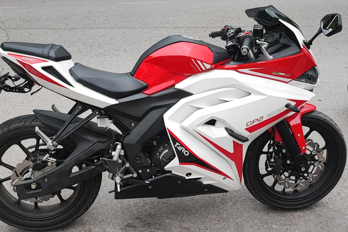 کویر موتور،  250