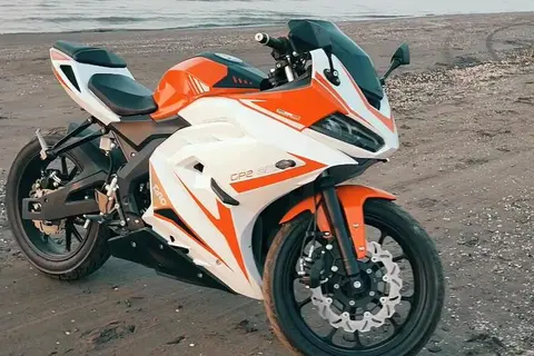 کویر موتور، 250