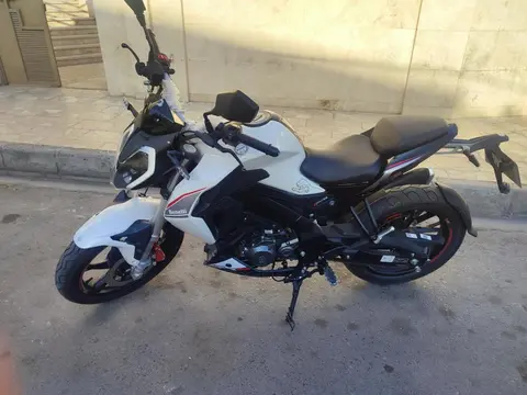 بنلی، TNT 180S