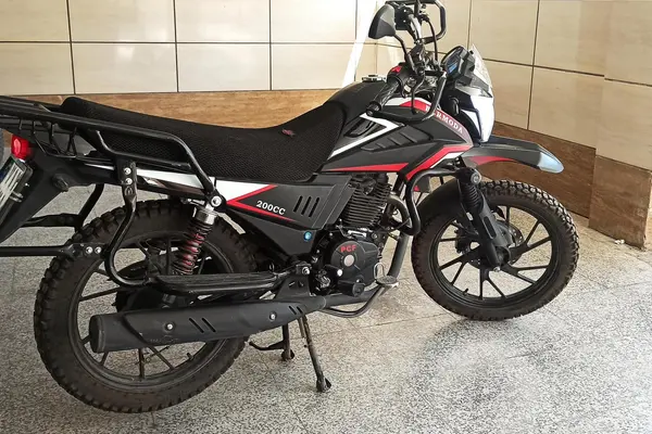 پاسارگاد سیکلت  برمودا 200