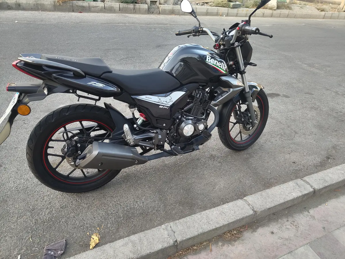 بنلی،  TNT 15 EFI