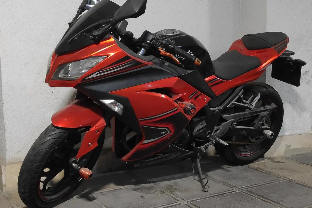 کاوازاکی  نینجا 300
