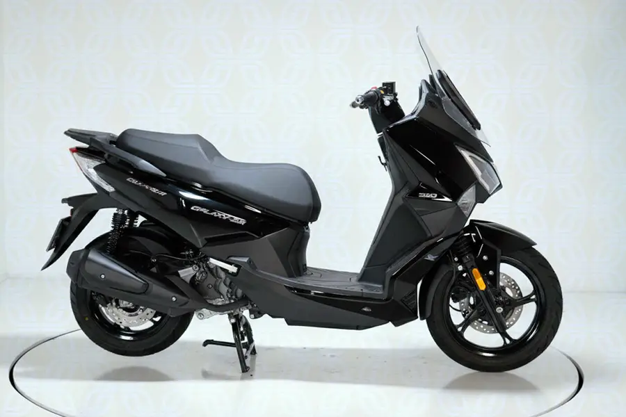 اس وای ام، JR300