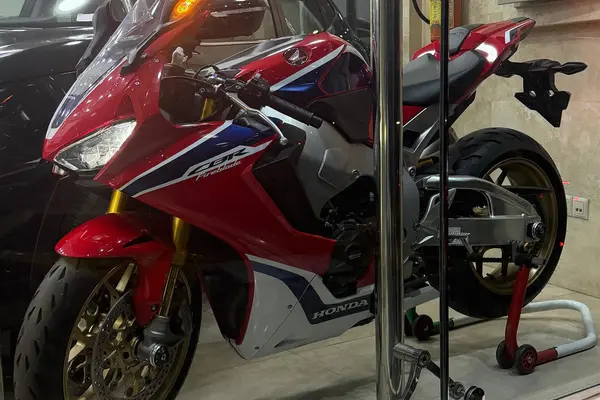 هوندا  HRC 1000