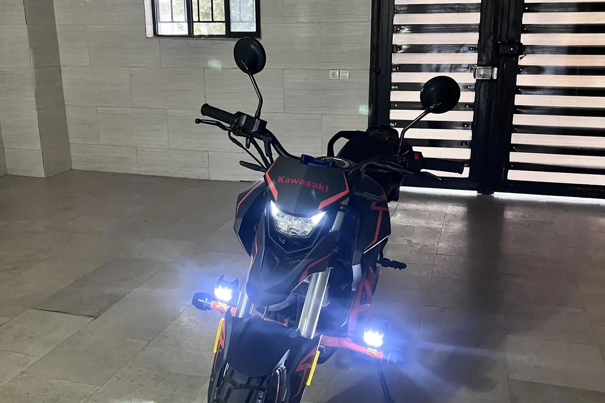 جهان رو  JR 225