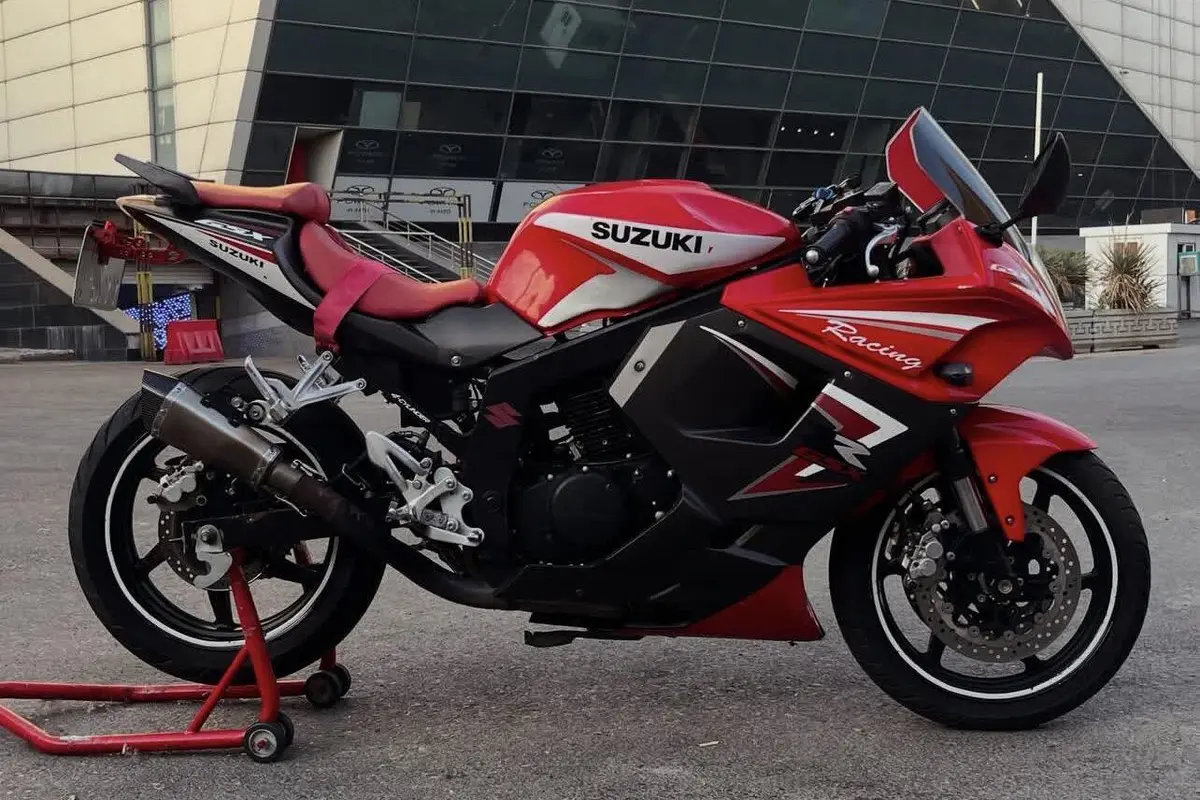 هیوسانگ،  جی تی 250R