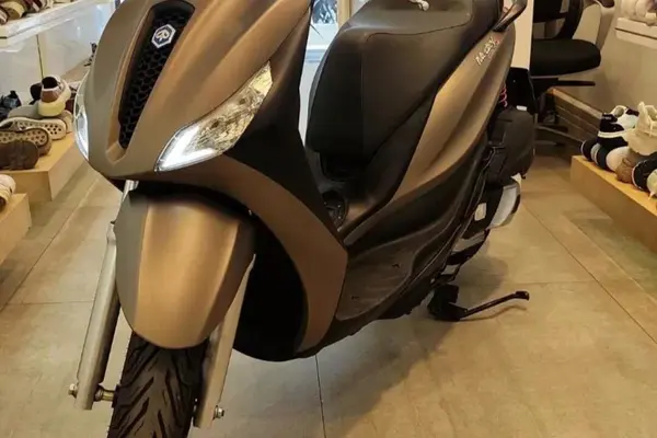 پیاجیو  مدلی 150SE