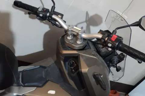 کویر موتور، AGV 150