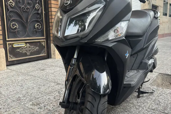 اس وای ام  گلکسی J 200