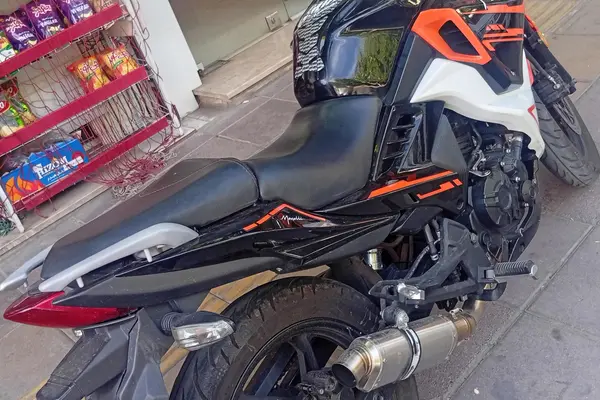 مگلی  200R