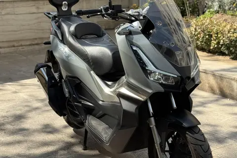 جهان همتا، همتاز ADV160