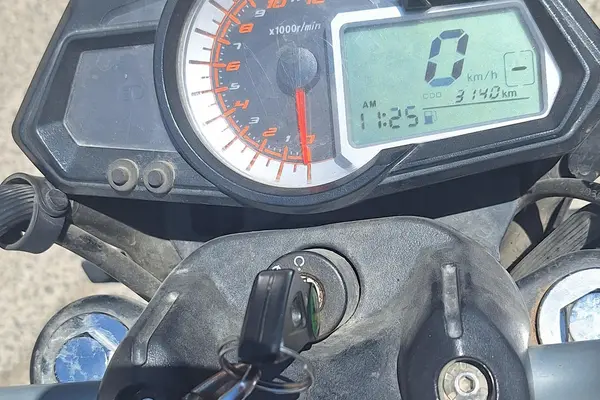 بنلی  TNT 150