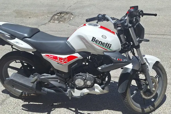 بنلی  TNT 150