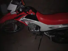 جهان همتا، فلات CRF200