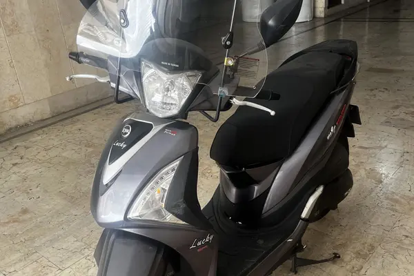 اس وای ام  لاکی 180