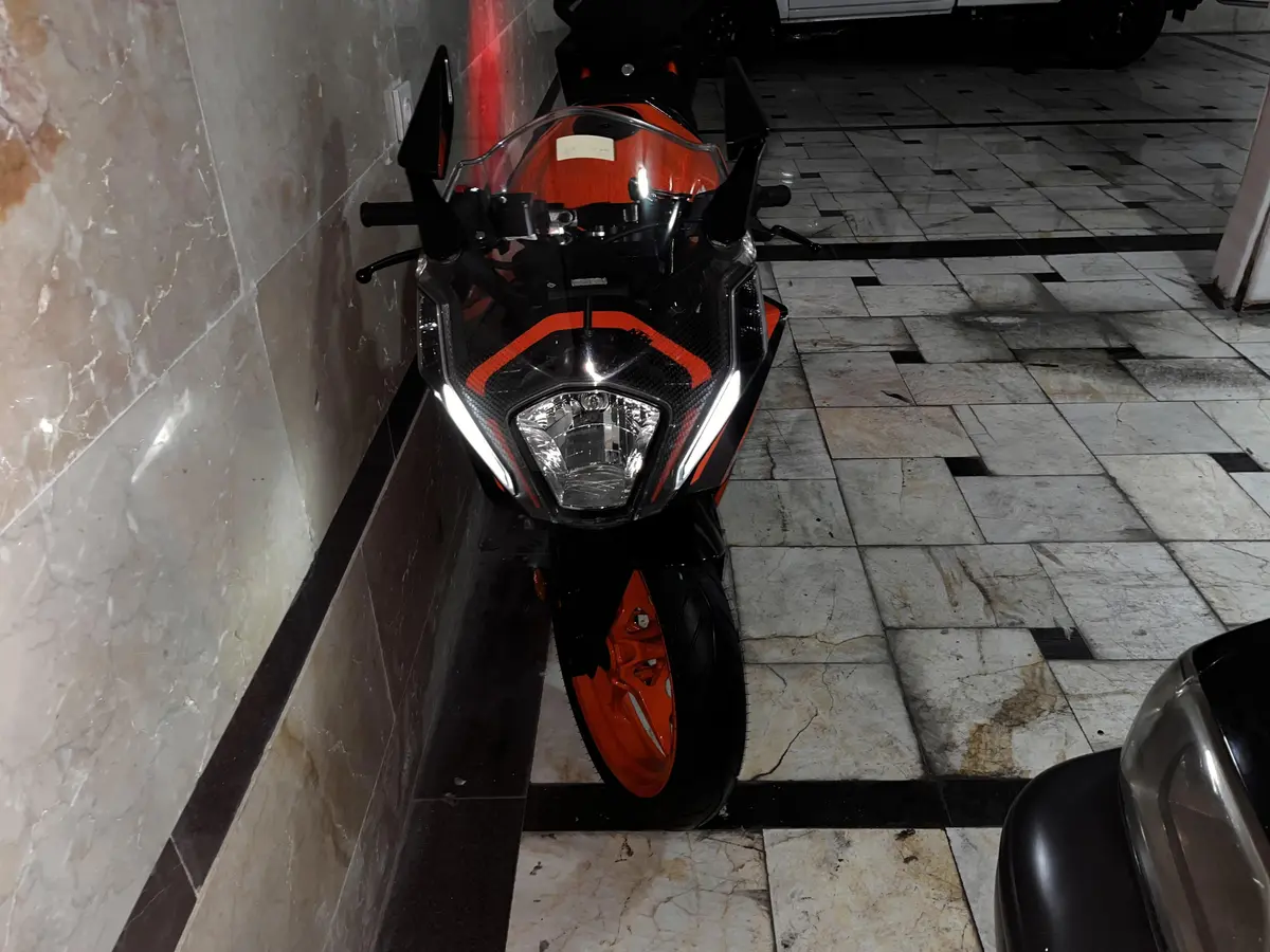 کی تی ام،  RC200 ABS