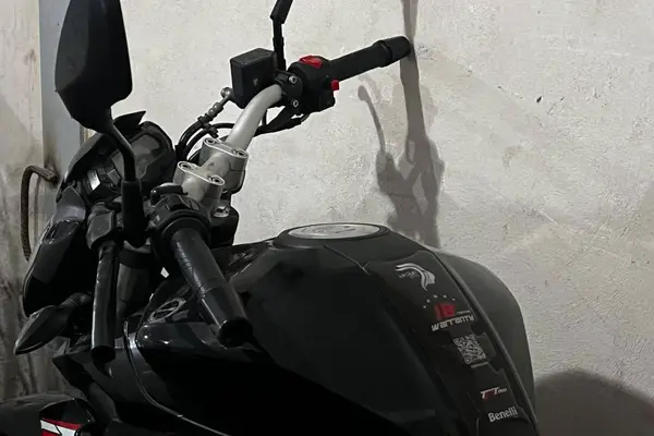 بنلی  TNT 150