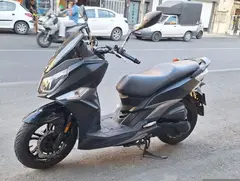 اس وای ام، گلکسی J 200