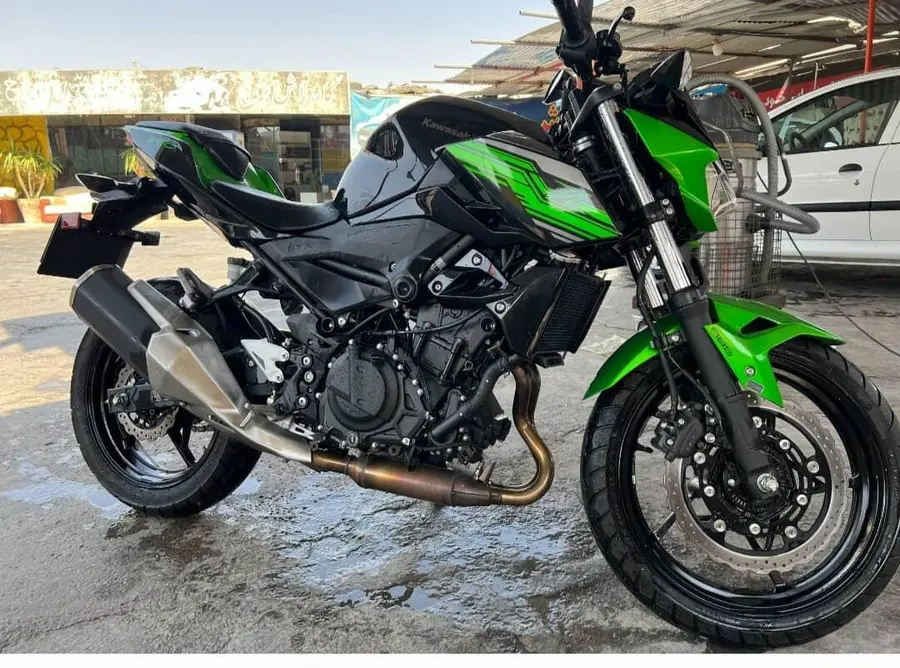 کاوازاکی، Z250