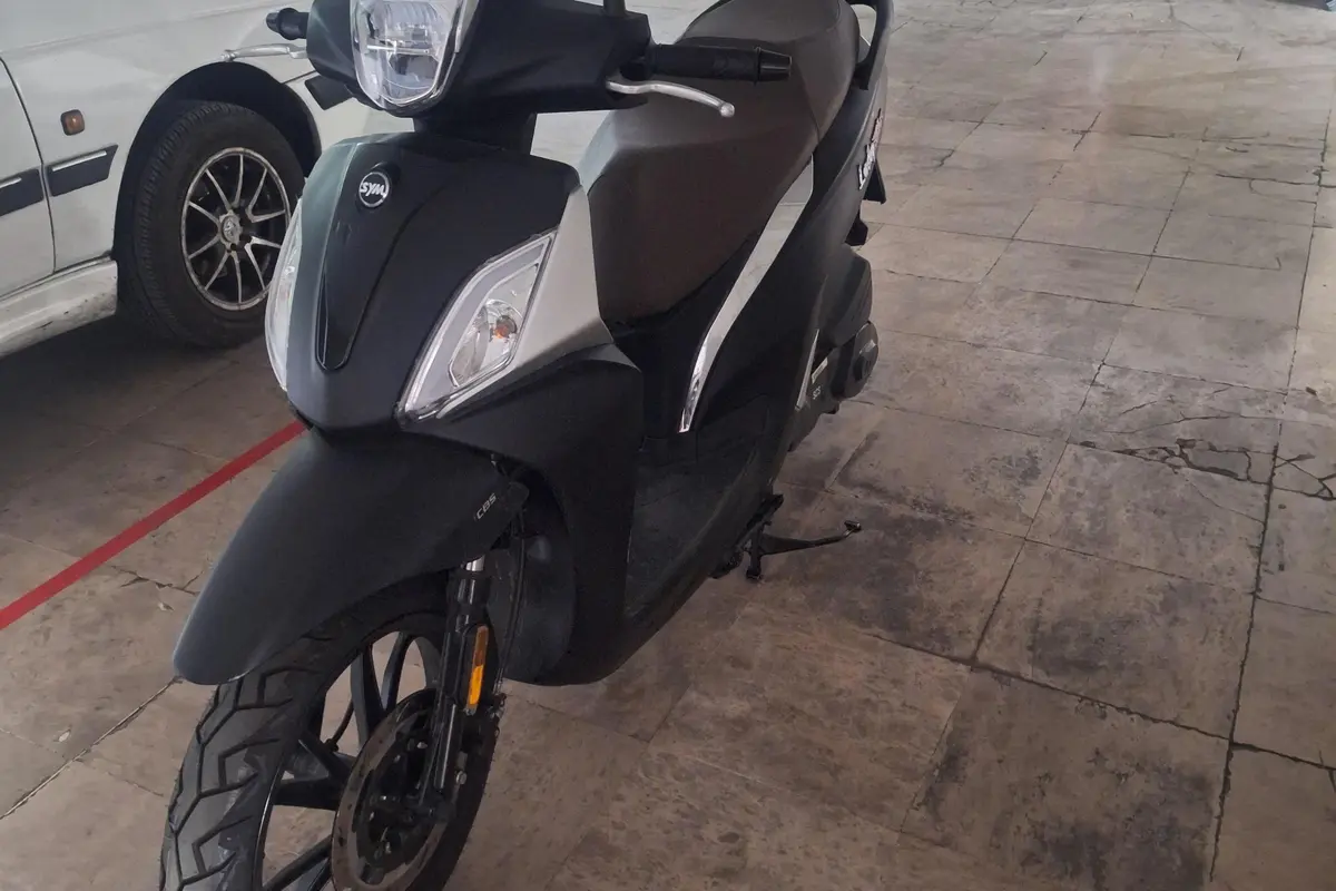 اس وای ام  لاکی 200