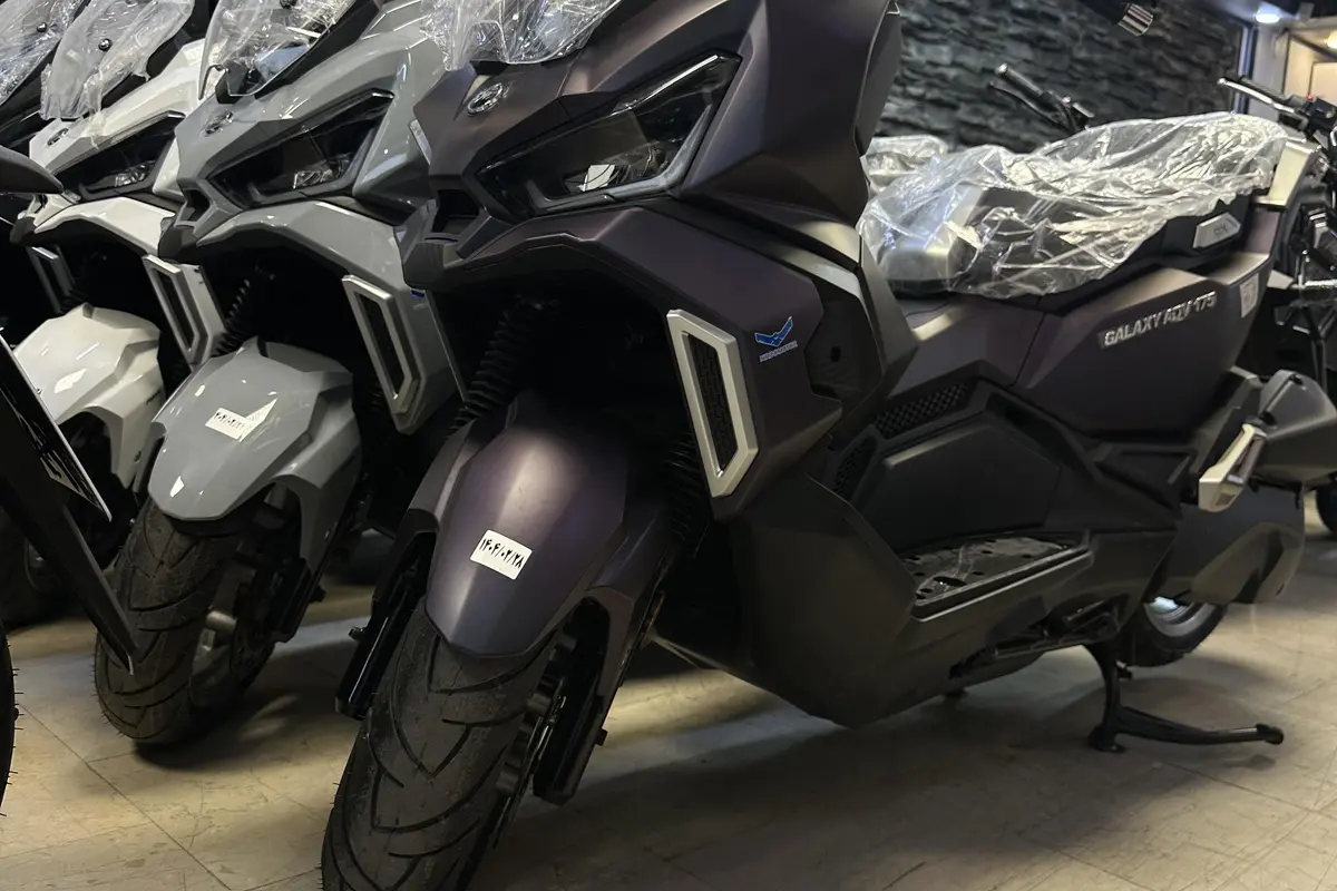 اس وای ام،  ADV 175