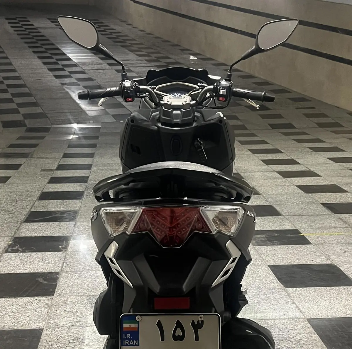اس وای ام  گلکسی J 200