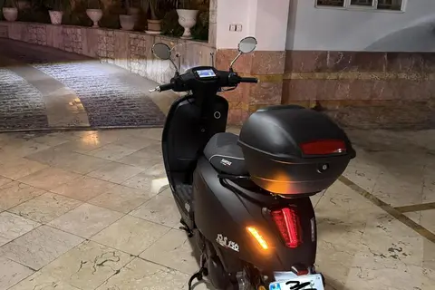 جهان همتا، همتاز RS150