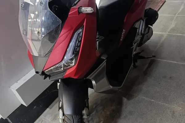جهان همتا  همتاز ADV160