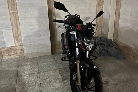 تی وی اس، آپاچی 200