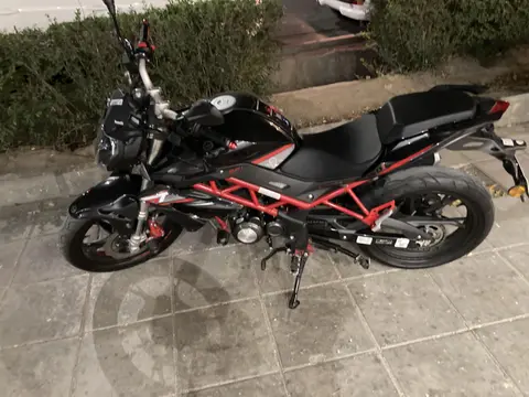 بنلی، TNT 15 EFI