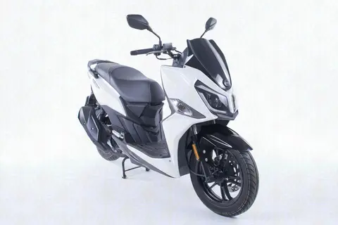اس وای ام، گلکسی J 200
