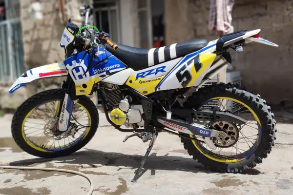 کی تی ام  RC200