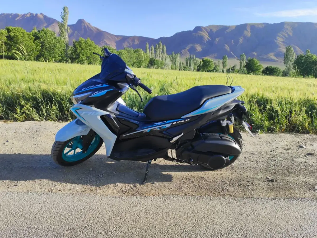 جهان همتا،  بلنتا VLX170