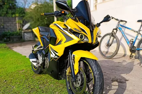 باجاج، پالس 200RS