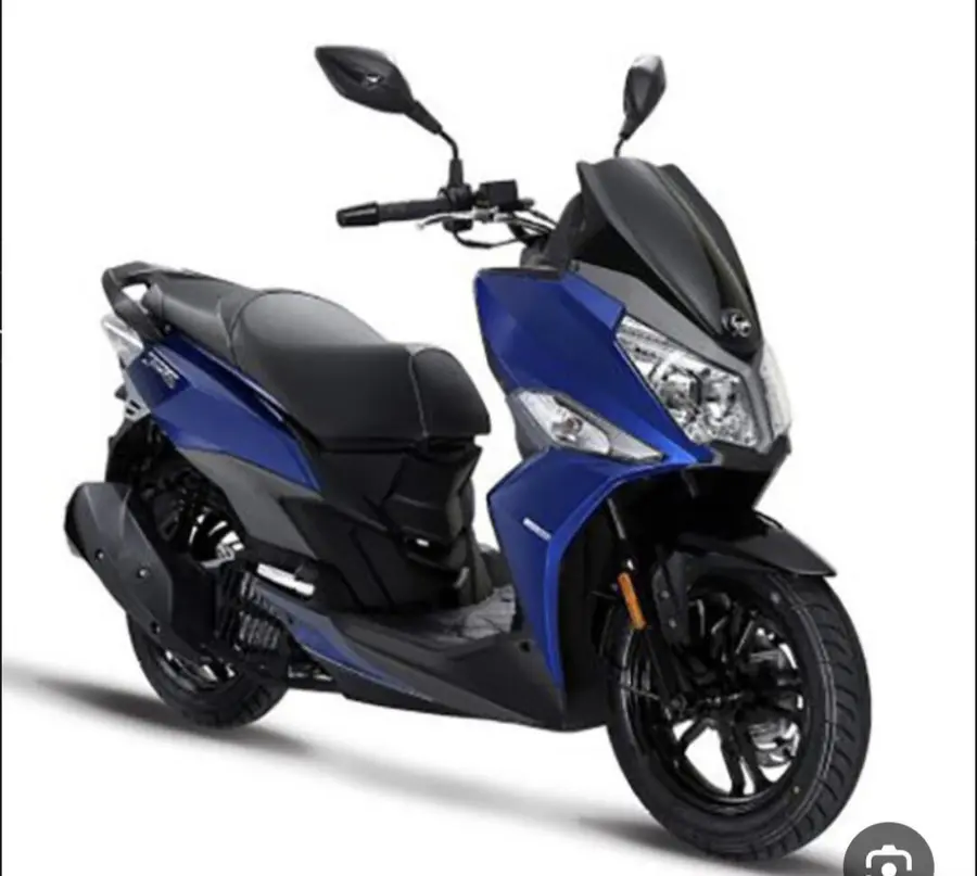 اس وای ام، گلکسی J 200