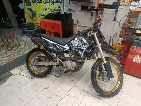 روان سیکلت، تریل 200