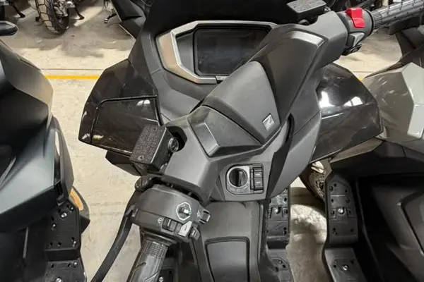 هوندا  فورزا 350