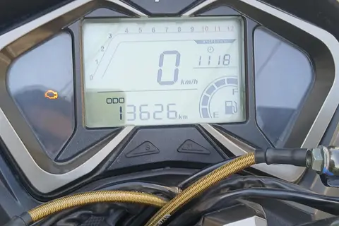 اس وای ام، گلکسی J 200