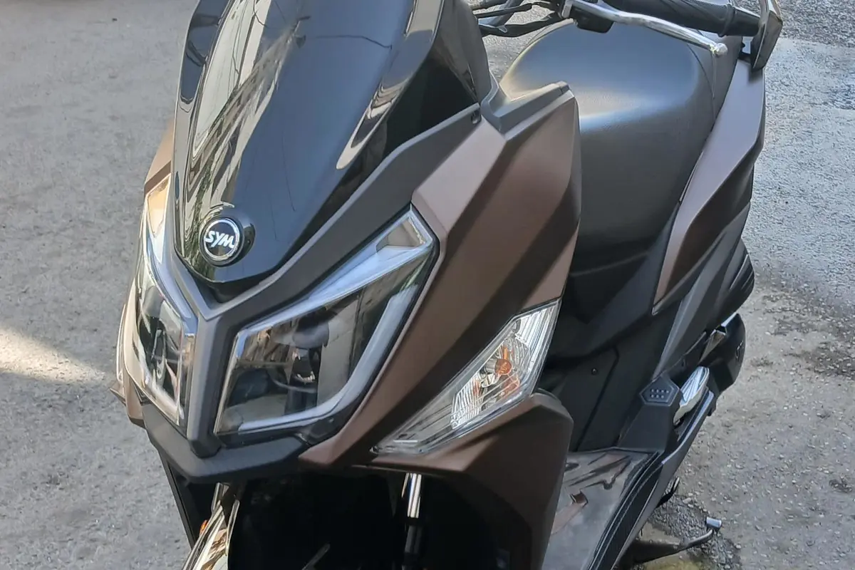 اس وای ام،  گلکسی J 200