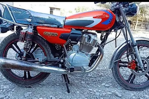 هوندا، CD 200