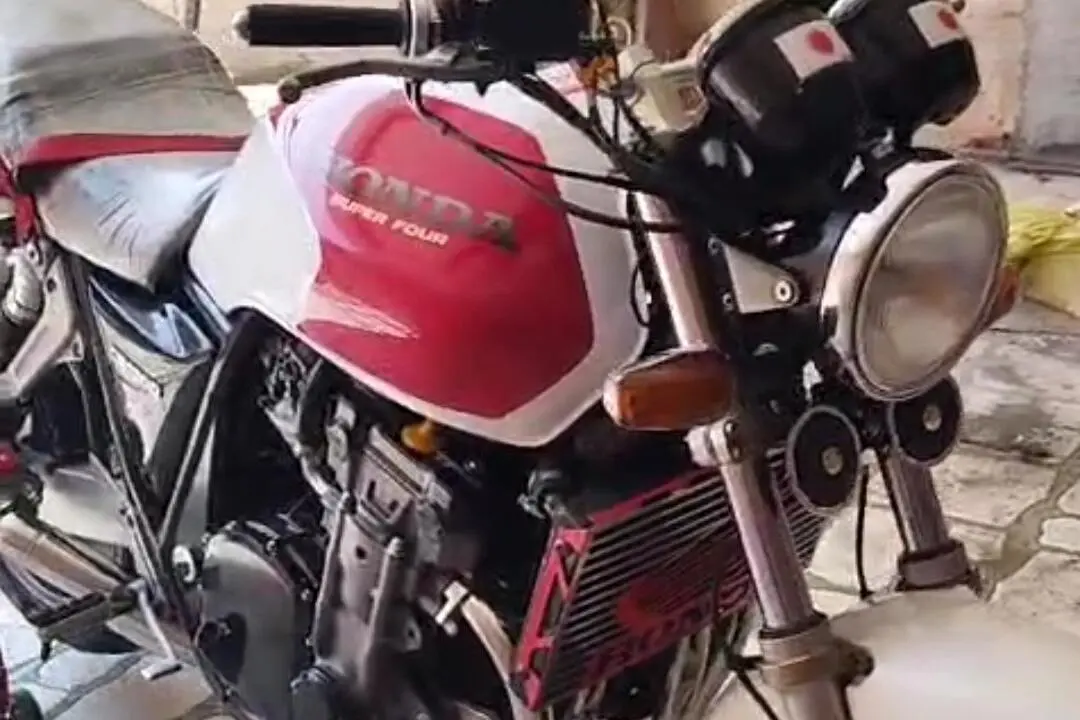 هوندا،  CB 1000