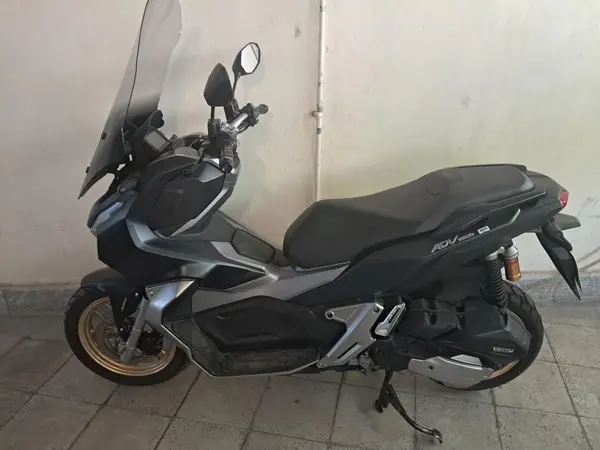 هوندا  ADV 150