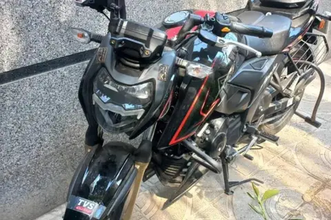 تی وی اس، آپاچی 200