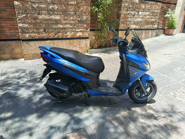 آپریلیا  STR 160