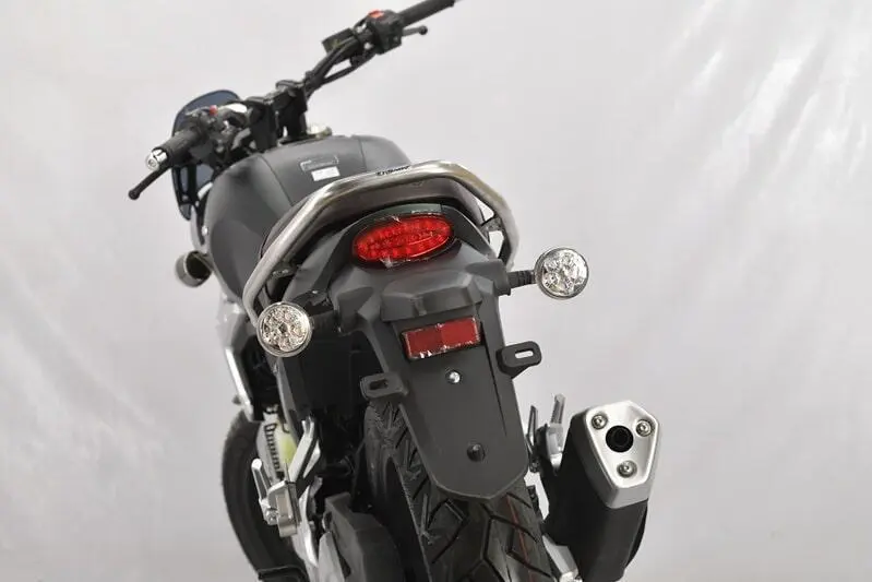 پاسارگاد سیکلت، آشیل 200