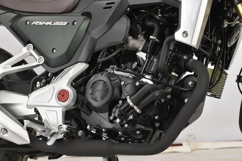 پاسارگاد سیکلت، آشیل 200