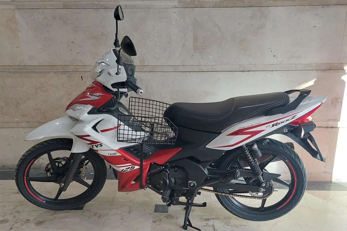 تی وی اس،  راکز