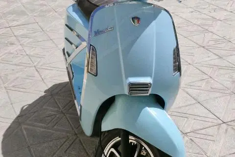 جهان همتا،  همتاز RS150