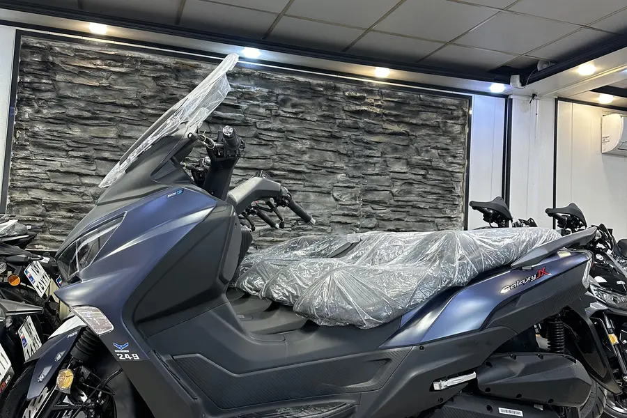 اس وای ام، گلکسی JX 250