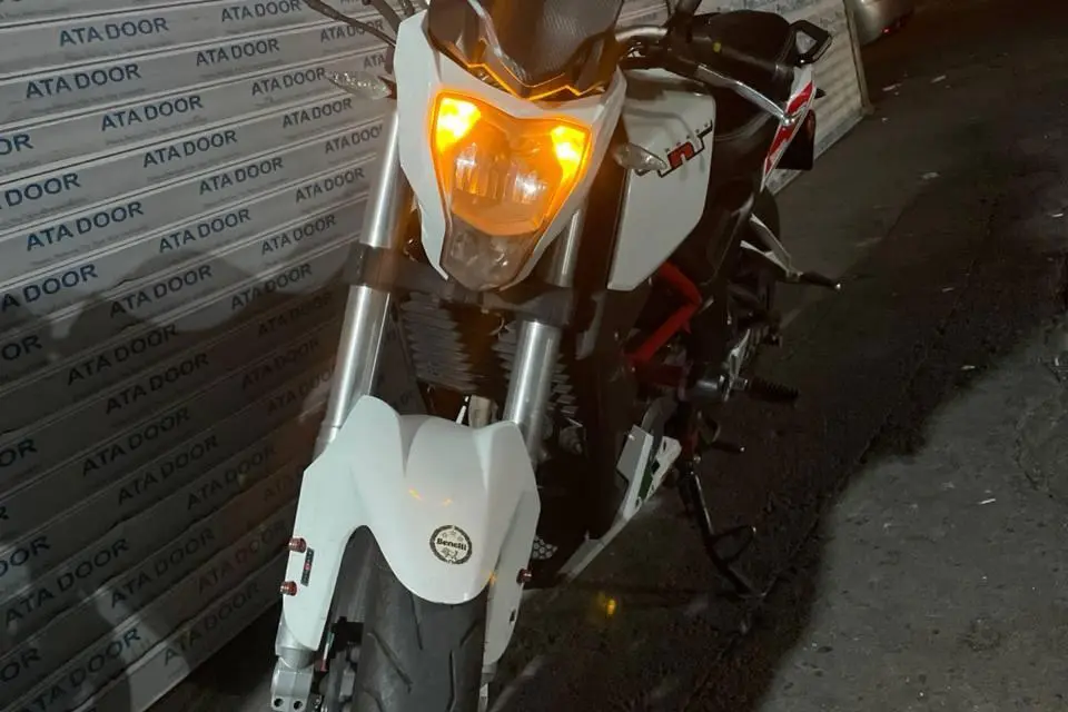 بنلی،  TNT 150